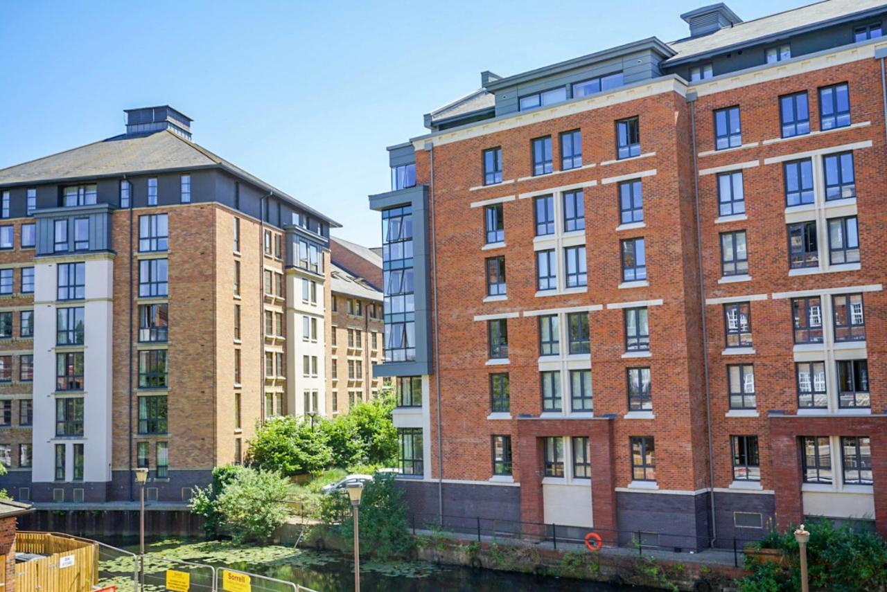 48 Cocoa Suites York Eksteriør billede